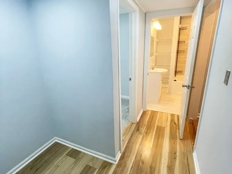 1529 Summit Ave — Photo 7