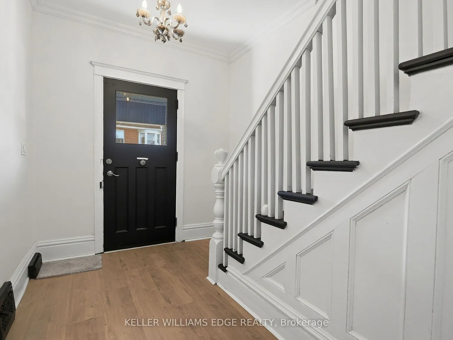 3 bed, $2,700 — Photo 2
