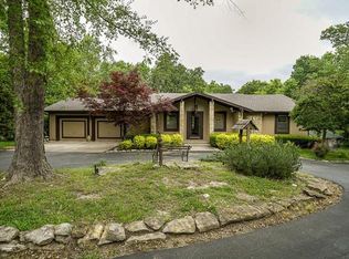 27606 Mason School Rd, Grain Valley, MO 64029