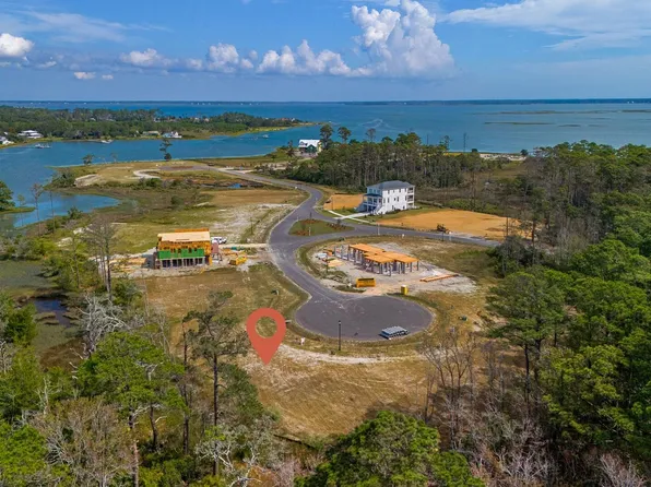 508 Swan Court, Beaufort, NC 28516