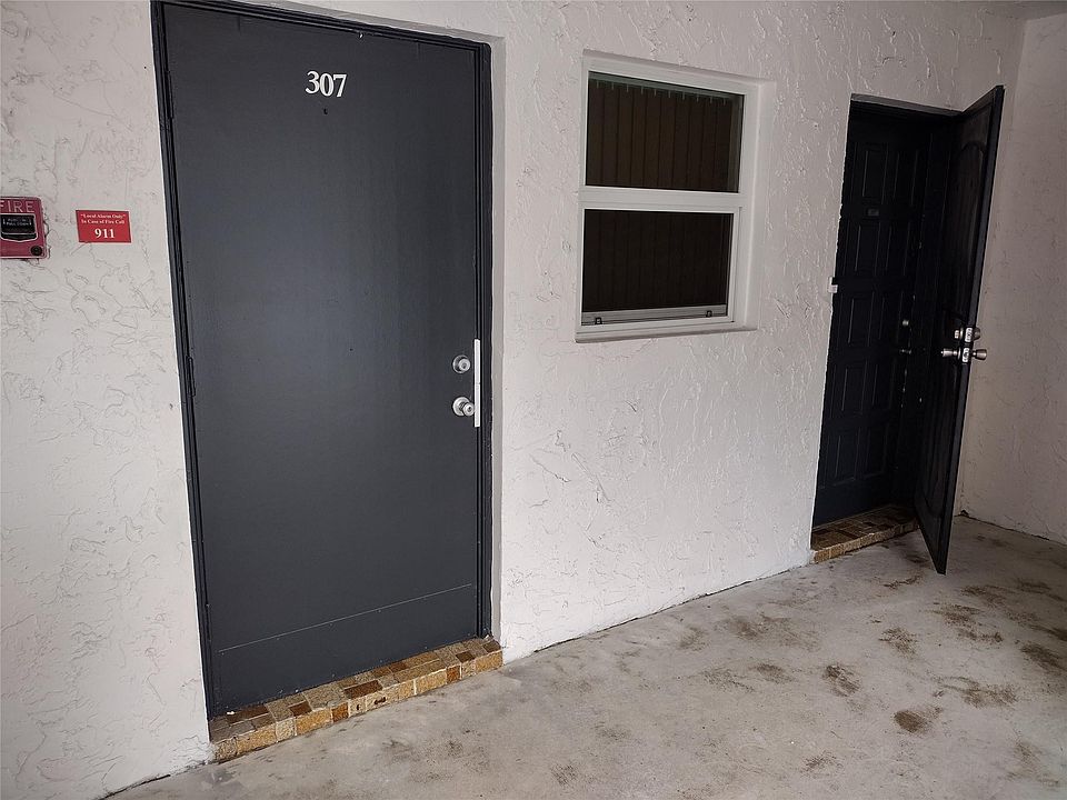 2nd image of 3360 Spanish Moss Terrace #307