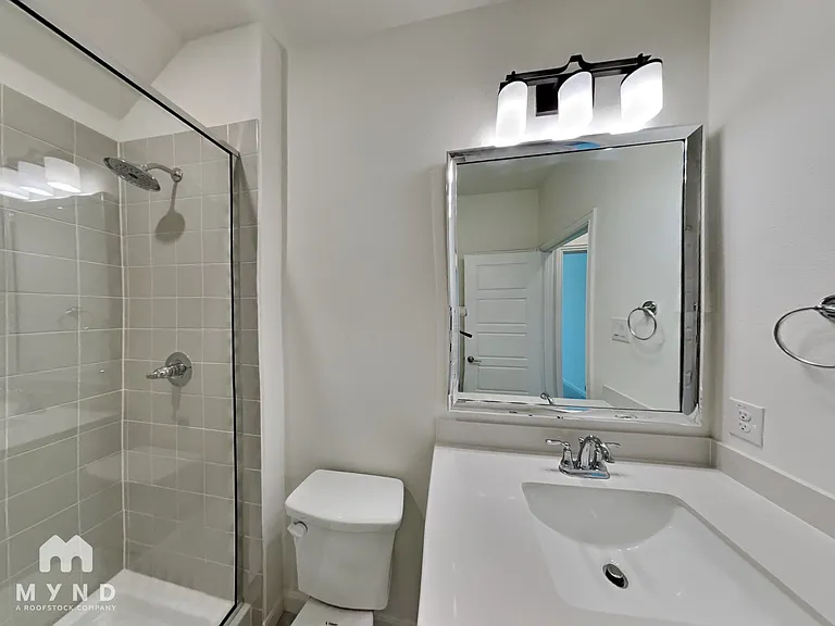 12108 Buffalo Hills Dr — Photo 16