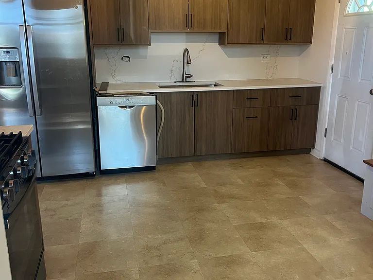 8152 N Chester Ave — Photo 20