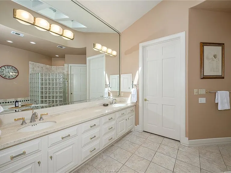 4776 Stonebriar Cir — Photo 42
