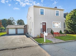26 Ferro Monte Ave, Kenvil, NJ 07847