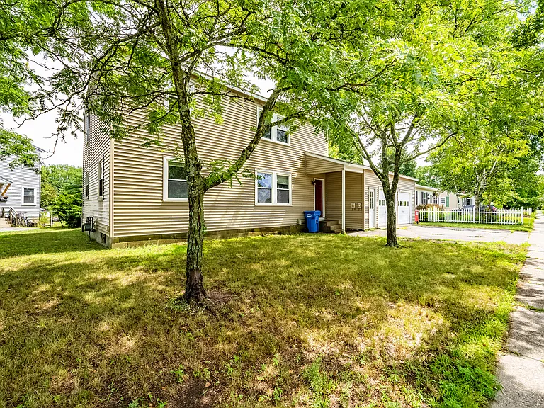 57 Clover Ln #2 — Photo 2