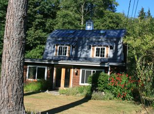 1652 Galbraith Ln, Bellingham, WA 98229