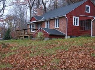 122 Sunset Ln, Ligonier, PA 15658