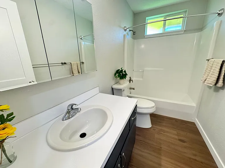 119 N 29th Pl — Photo 14