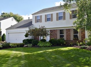 713 Manley Rd, Saint Charles, IL 60174