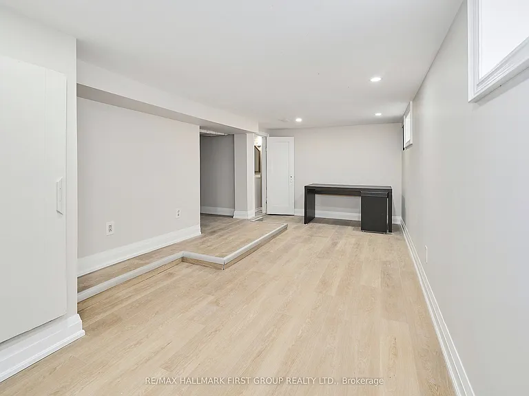 314 Nassau St — Photo 29