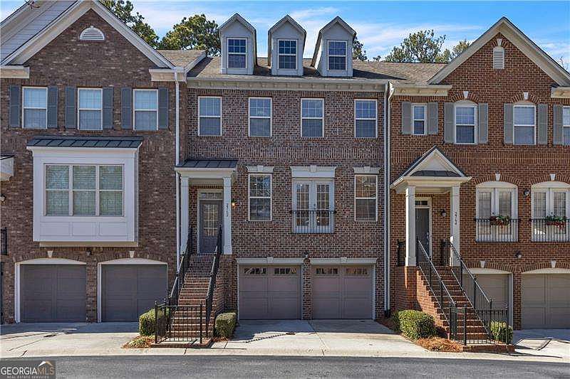 1st image of 2762 Durham Dr NE