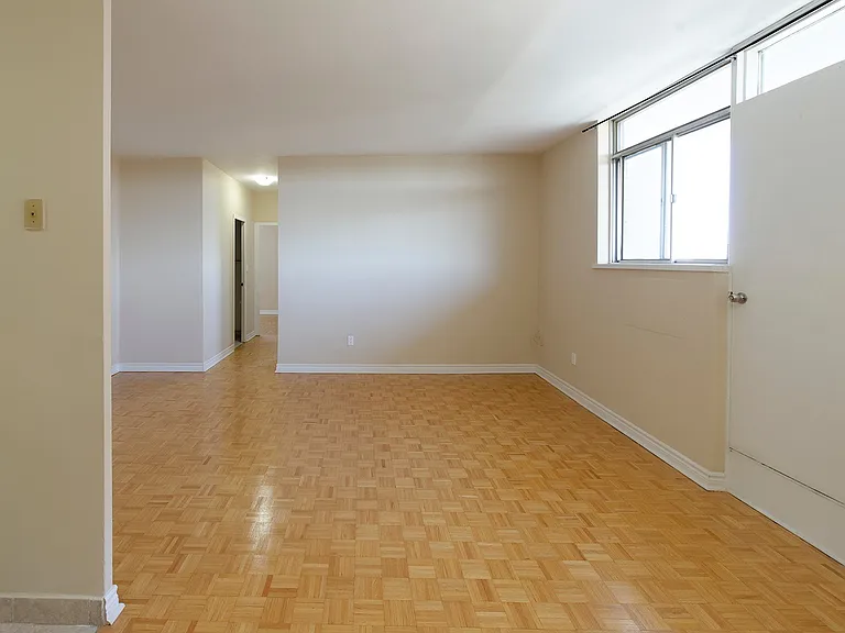 90 Eastdale Ave — Photo 30