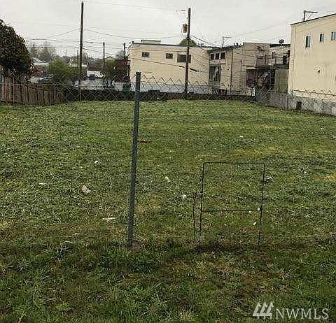 1st image of 3731 Yakima Ave
