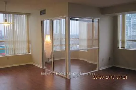 3 bed, $3,000 — Photo 2