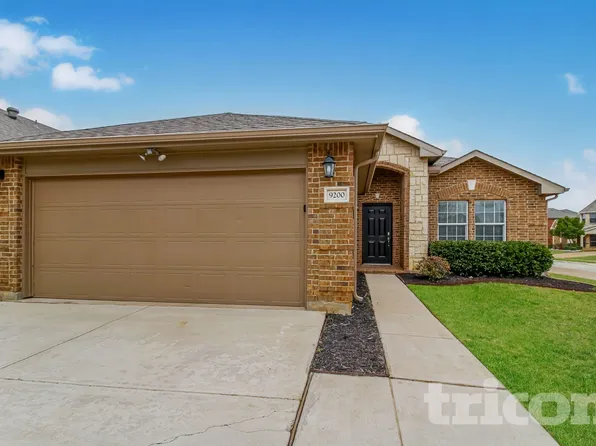 9200 Tierra Verde Dr, Fort Worth, TX 76177