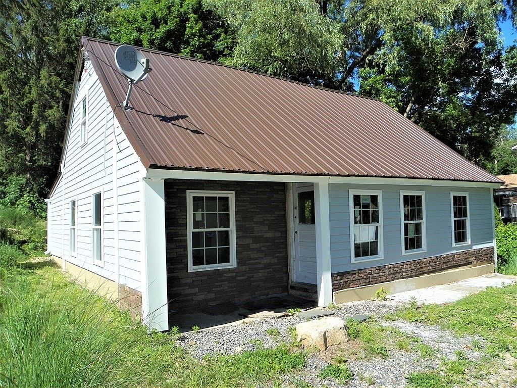 16 Winter Pl, Winchendon, MA 01475 Zillow