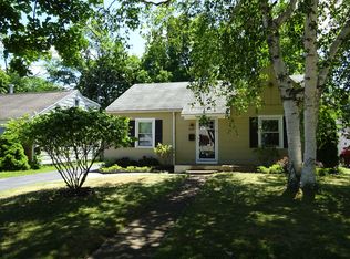 269 Falstaff Rd, Irondequoit, NY 14609