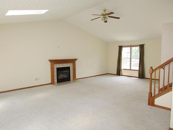 4th image of 390 Kestrel Dr