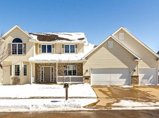 1830 Century Valley Rd NE, Rochester, MN 55906