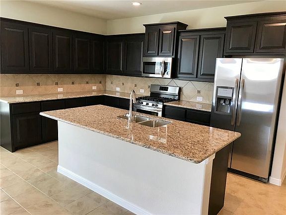 3rd image of 4405 Chicory Ct