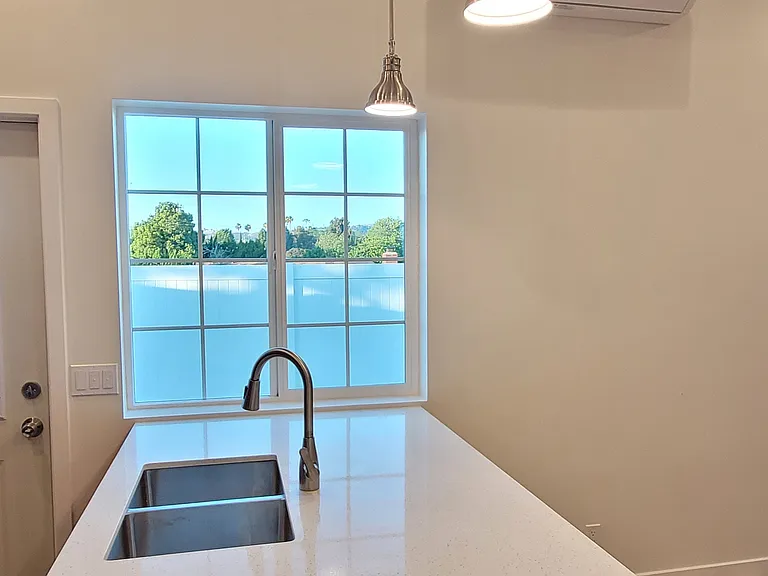 121 W Janss Rd — Photo 22