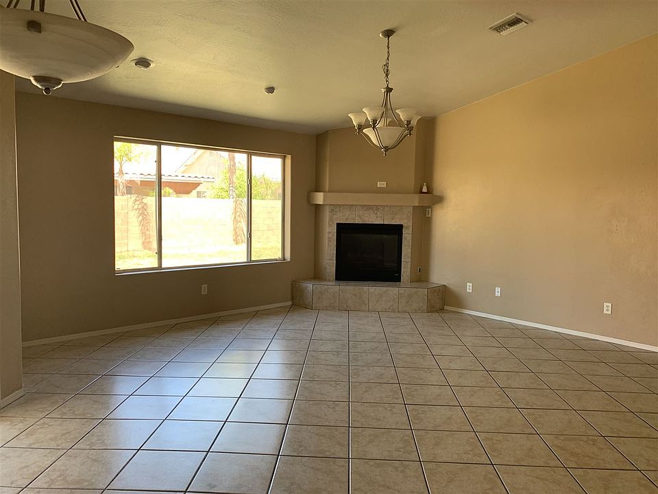 2nd image of 4848 W 29th Ln