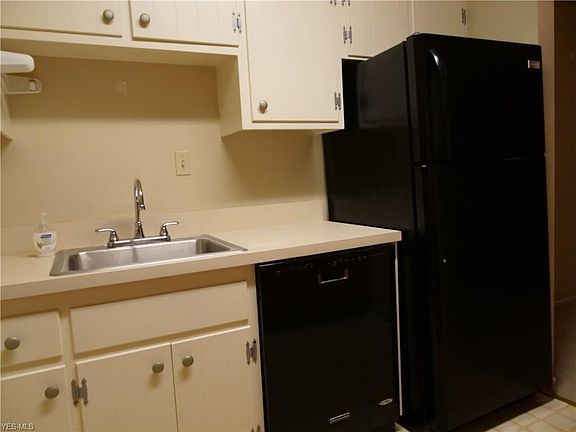 3rd image of 2900 Pease Dr APT 214