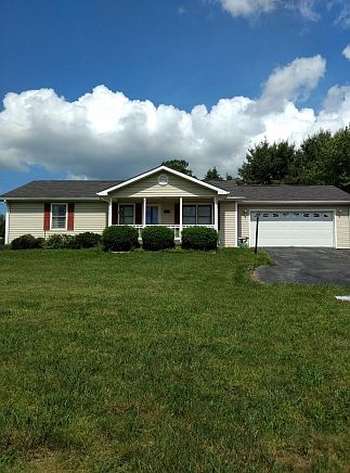 1st image of 19011 Tate Dr