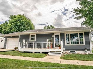 600 Main St, Hospers, IA 51238