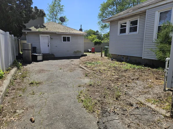 134 Atlantic City Blvd, Beachwood, NJ 08722
