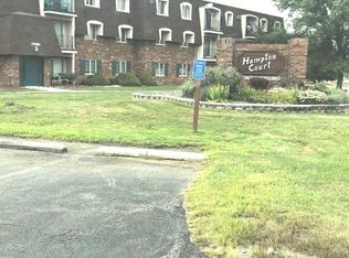 17975 Amherst Ct APT 301, Country Club Hills, IL