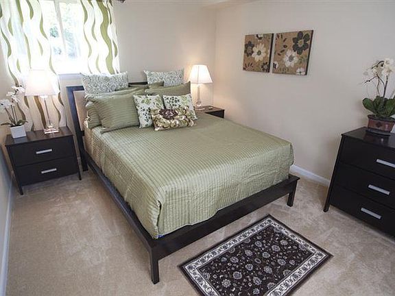 4th image of 13303 Hunter Hill Dr APT A
