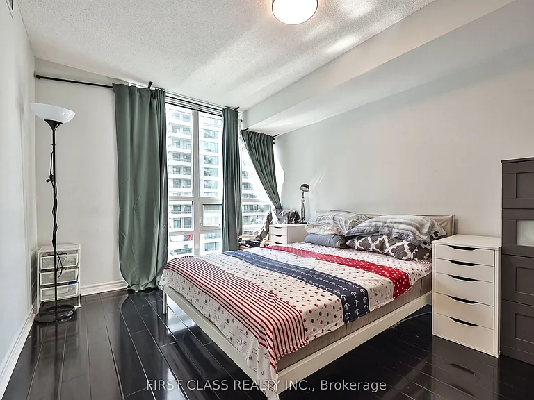 35 Hollywood Ave #1711 — Photo 11