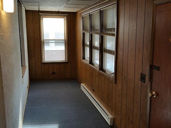 3rd image of 214 Lathrop Ave #House