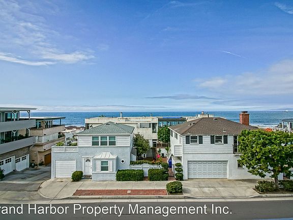 3rd image of 3316 Manhattan Ave #B
