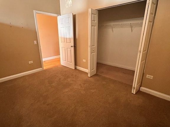 5th image of 8 W Monroe St APT 1206