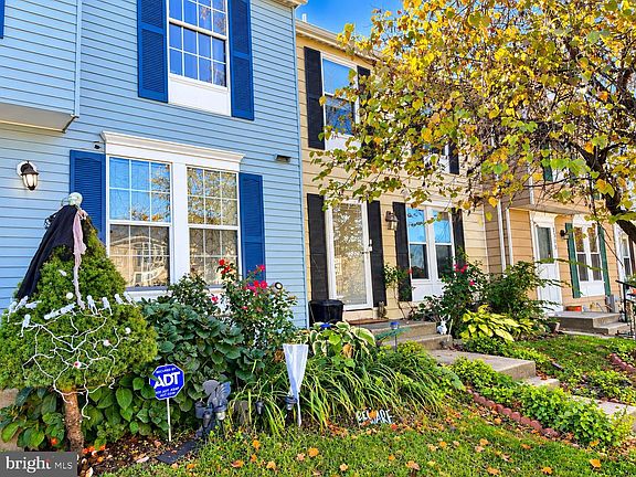 2nd image of 1307 Acorn Ridge Ct