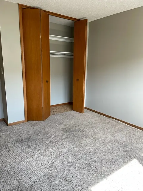 2 bed, $1,400 — Photo 4