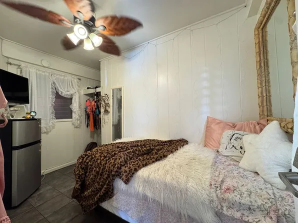 1125 2nd Ave APT A, Honolulu, HI 96816