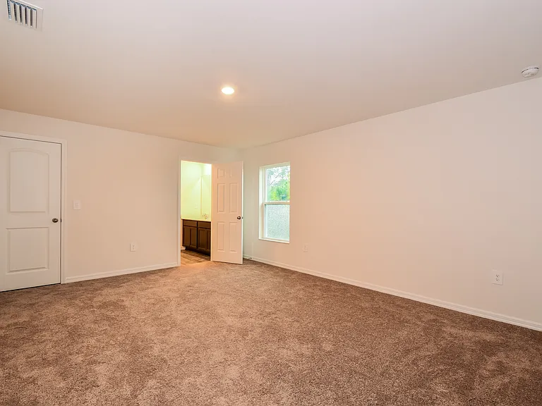 873 Youngreen Dr — Photo 7