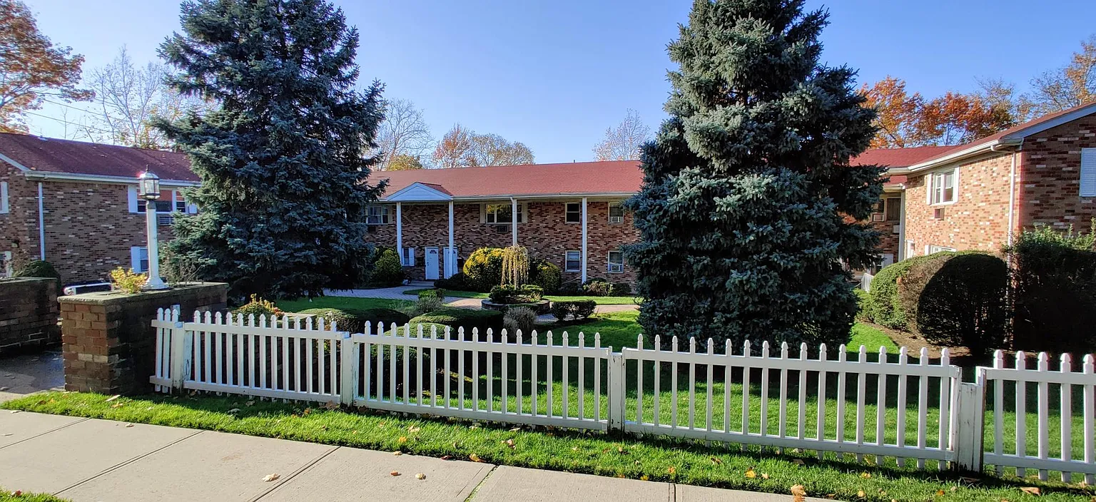 456 Grand Ave #6C photo 1
