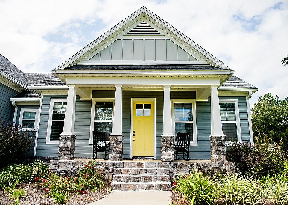 Main photo | Front porch