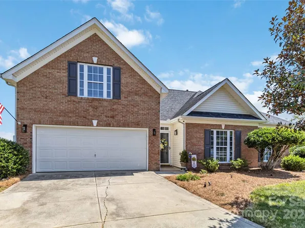 2020 Legend Creek Ln, Charlotte, NC 28227