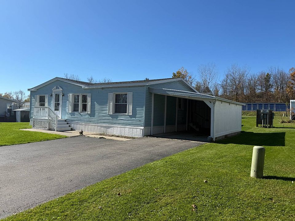 1st image of 4 Leto Ln