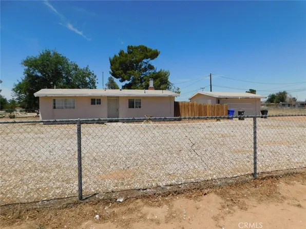 14200 Pawnee Rd, Apple Valley, CA 92307