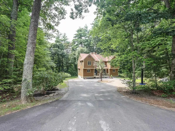 36 Lindsey Way #A, Goffstown, NH 03045