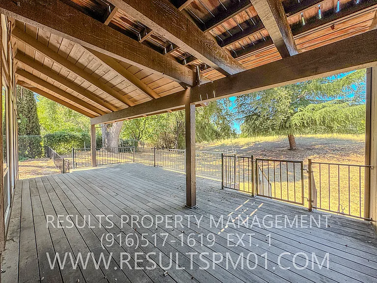 3415 Nathan Ct — Photo 43