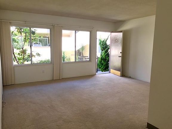 2nd image of 507 Avenue G APT C