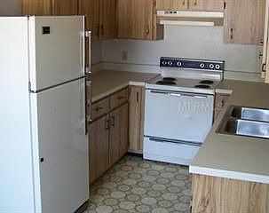4th image of 924 Smith St APT B